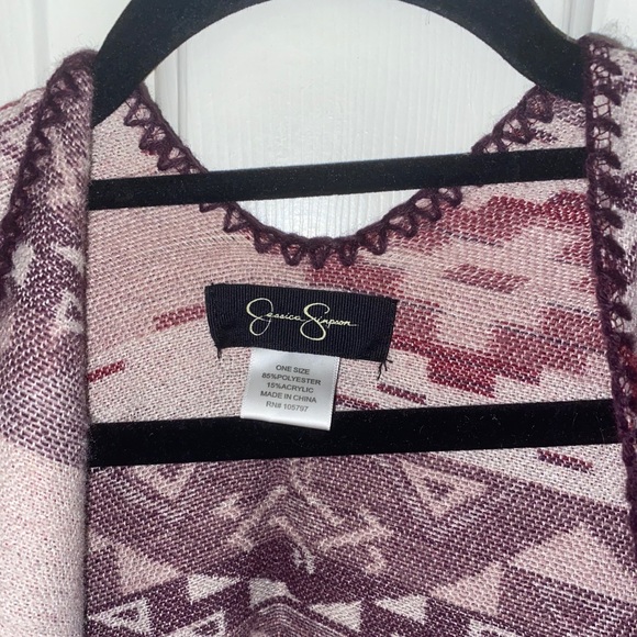 Jessica Simpson shawl - Picture 3 of 3